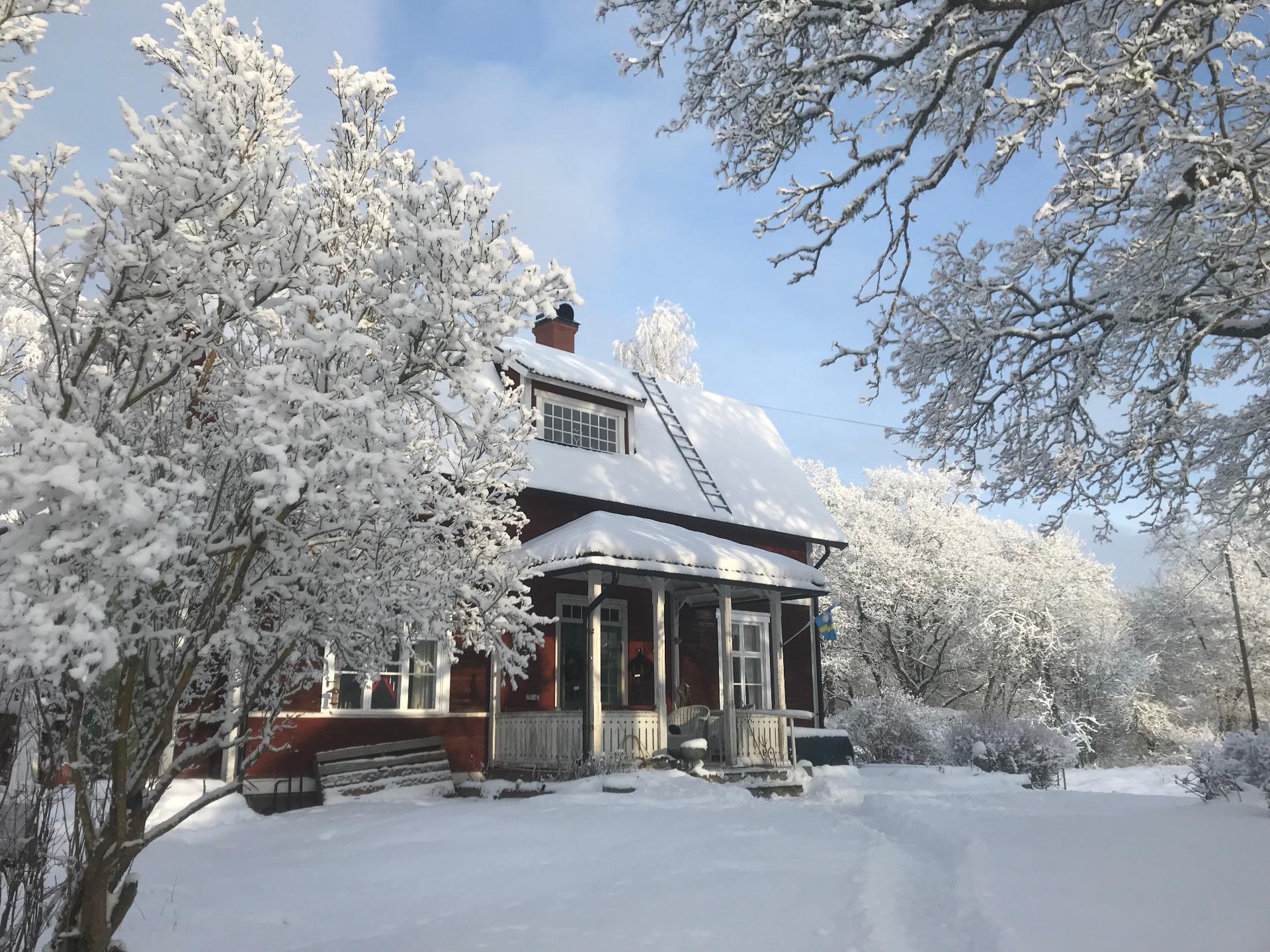 Vårt lantställe i vinterskrud